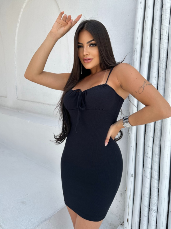 VESTIDO RIBANA AJUSTE PRETO