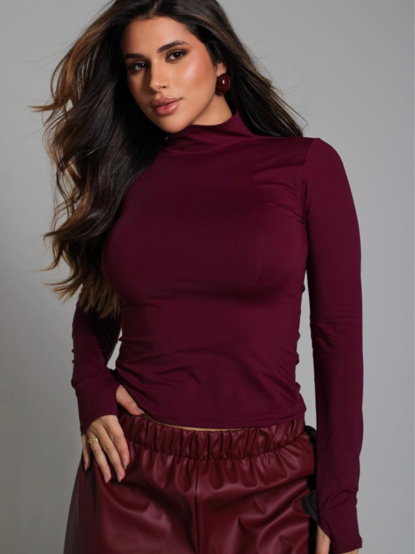 BLUSA COM DEDEIRA POLIAMIDA VINHO